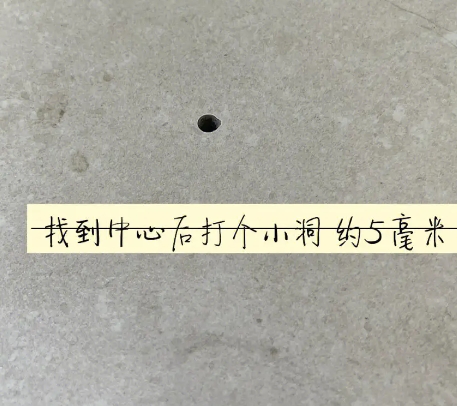 大兴瓷砖空鼓维修公司专业解答在瓷砖铺贴过程中，如果砂料搅拌不均匀，将会带来以下问题